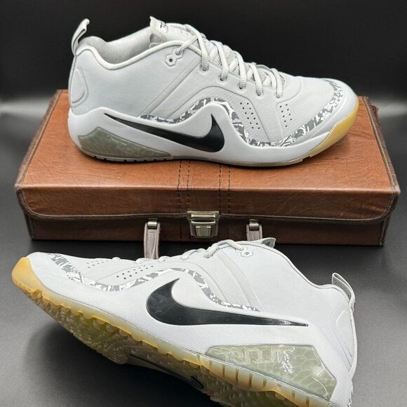 Nike Zoom Trout 4 Turf 'Wolf Grey' - Picture 10 of 10